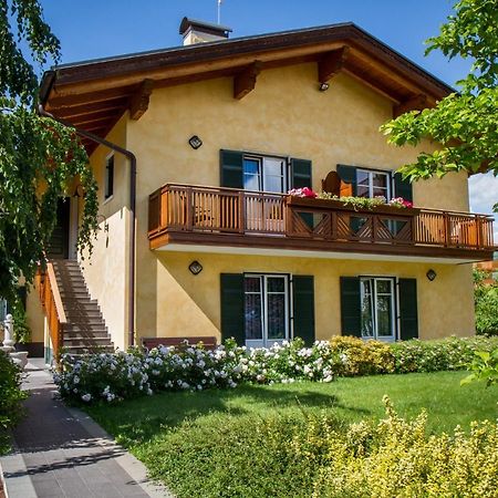 Agritur Val D'Adige Bed & Breakfast เตรนโต ภายนอก รูปภาพ